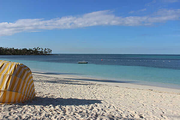 Lyford-Cay-beach