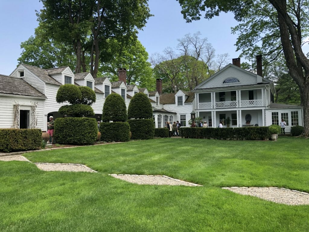 Tracy Dunn Design - Classic Regency Style White Country Home