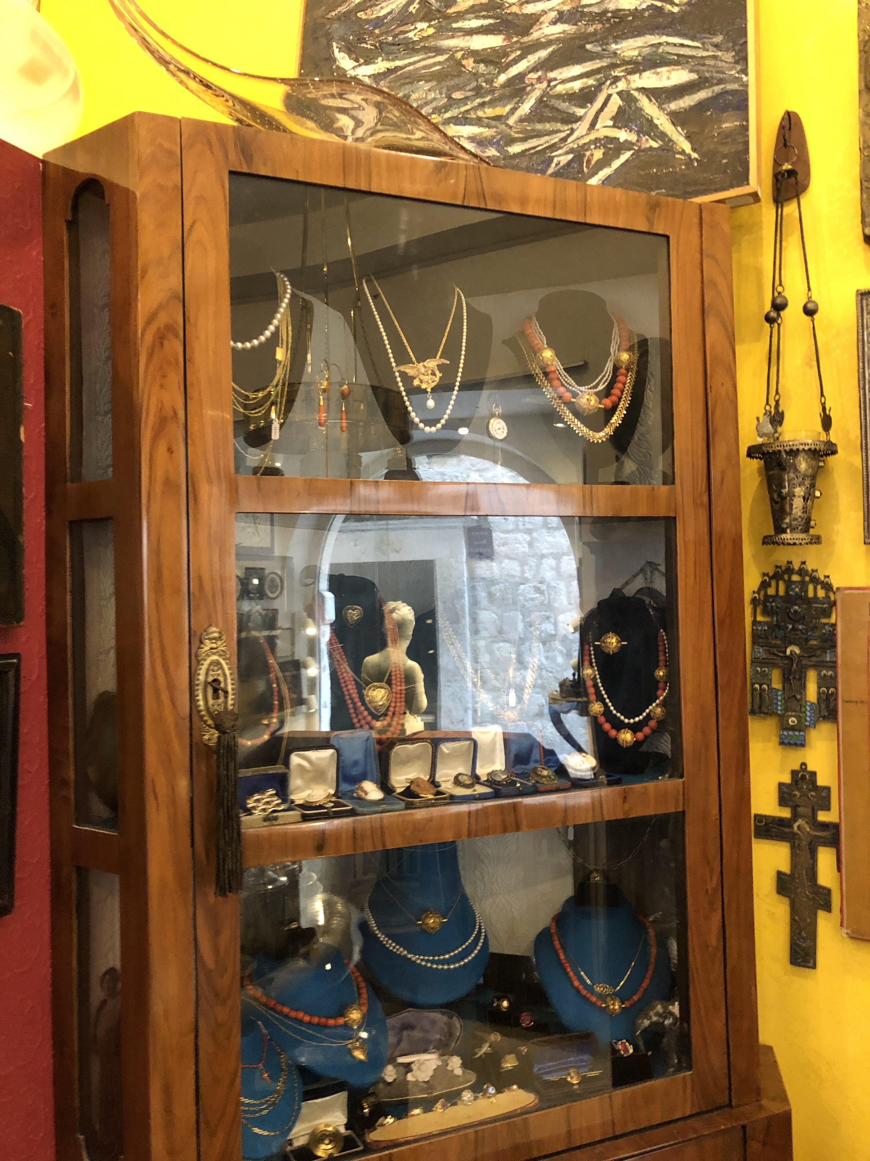 Tracy Dunn Design - Antiquing and Shopping in Dubrovnik, Croatia