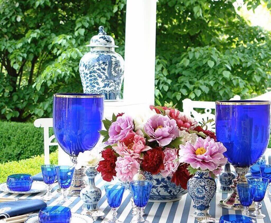 Beautiful table design by Carolyne Roehm